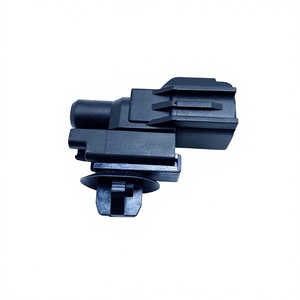 Manija de Puerta LS0065-98C OE 2L5Z1022404BAA Nueva de Metal Plateado para Reemplazo/Reparación - Product Image 4