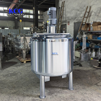 Cuve de mélange en acier inoxydable de 500 L avec agitateur et moteur pour applications chimiques et alimentaires liquides