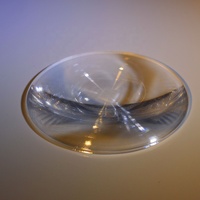 Lentille Fresnel linéaire solaire de grande taille en plastique PMMA personnalisée VY pour concentrateur solaire