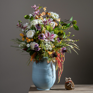 Arrangement de <span class=keywords><strong>fleurs</strong></span> artificielles en soie réalistes, prêt à poser dans un vase, centre de table floral artificiel, sans arrosage, sans décoloration, moderne, Noël - Product Image 1