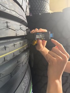 Pneumatico per Camion 295/80R22.5 con Battistrada Largo, Posizione Sterzante, Radiale TBR in Acciaio, Resistente all'Usura, per Rimorchi e Veicoli Pesanti, 18PR - Product Image 5