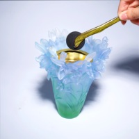 Vase en verre cristal vert menthe personnalisé, style orchidée, avec insert en coupelle dorée, pour encensoir, vente en gros d'usine, pour la décoration intérieure marocaine