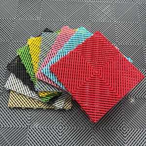 Carreaux de sol de garage antidérapants modernes Emboîtement Plastique PP Tapis de revêtement de surface Magasins de détail de voiture Vinyle Dalle PVC Garage - Product Image 1