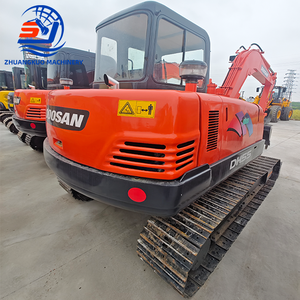 รถขุดขนาดเล็ก Doosan DH55 DH55-7 น้ำหนักใช้งาน 5.5 ตัน พร้อมบุ้งกี๋ขุดและรางยาง - Product Image 2