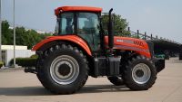 Tracteur agricole KAT 220 CV 4RM KR2204EX à direction hydraulique avec pièces de rechange en stock – Prix usine