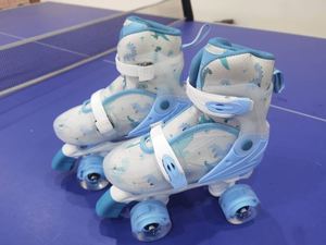 Patins à roulettes à bas prix, doublures blanches, patins à roulettes à cadre pour intérieur - Product Image 3