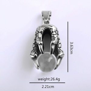 Yunnique – collier avec pendentif griffe de Dragon en acier inoxydable, avec boules de cristal rouges et transparentes, pour hommes et femmes, bijoux à la mode, cadeau - Product Image 5