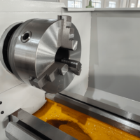 Tour à métaux horizontal CNC Yade de haute qualité, modèle C6136*1000, pour travaux légers, 4 stations d'outils, vitesse de broche 25-1600 tr/min, garantie 1 an