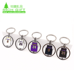 Portachiavi con catena chiave kobe con logo personalizzato in metallo smaltato con logo personalizzato per la promozione del <span class=keywords><strong>reg</strong></span> - Product Image 5