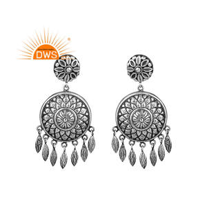 Boucles d'oreilles en argent oxydé traditionnelles, sculptées à la main, en argent sterling, boucles d'oreilles de créateur, fabricant de bijoux, collection vintage - Product Image 1