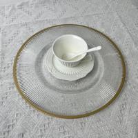 Premium 13 pouces Party Banquet Transparent en plastique clair or jante vague cannelée chargeur plaque pour mariage dîner réception