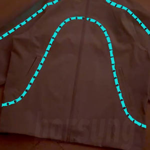 Chaqueta Cortavientos Impermeable con Capucha de Poliéster y Nailon Personalizada con Cremallera, Reactiva al Agua, para Senderismo al Aire Libre para Hombre - Product Image 3