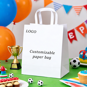 Sac cadeau en papier sur le thème du football, grande capacité, personnalisable, pour les occasions de fête, l'envoi de cadeaux - Product Image 2