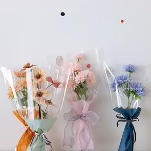 热卖便宜防水制花塑胶纸花套管花束鲜花