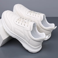 Vente en gros - Sneakers sans marque, chaussures décontractées blanches tendance, vente directe d'usine, possibilité de personnalisation du logo en gros