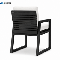 Ensemble de salle à manger d'extérieur moderne en aluminium noir thermolaqué, imperméable, avec coussins blancs, pour hôtel, complexe hôtelier, villa, patio