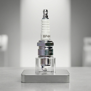 Parti del motore candele BP4HS 3611 candela per moto BP4HS ricambi per moto Spark <span class=keywords><strong>pug</strong></span> produttore - Product Image 1