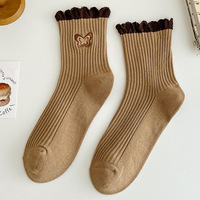 Chaussettes mi-mollet en coton couleur café pour femmes en automne et en hiver, broderie en dentelle mignonne, chaussettes rétro à petites fleurs pour femmes