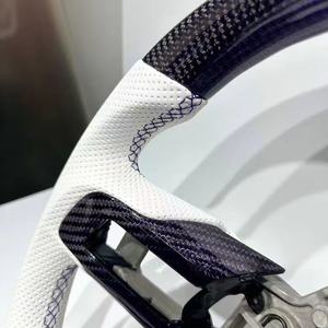 Volant en cuir perforé blanc avec fibre de carbone pour <span class=keywords><strong>Ford</strong></span>, compatible avec <span class=keywords><strong>Mustang</strong></span> GT500 GT350 2015 2016 2017 - Product Image 5