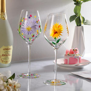 Vente <span class=keywords><strong>en</strong></span> gros à bas prix Coupe <span class=keywords><strong>en</strong></span> <span class=keywords><strong>verre</strong></span> avec fleurs peintes à la main Tasse <span class=keywords><strong>en</strong></span> <span class=keywords><strong>verre</strong></span> <span class=keywords><strong>tulipe</strong></span> médiévale Gobelet <span class=keywords><strong>en</strong></span> <span class=keywords><strong>verre</strong></span> cristal coloré - Product Image 2