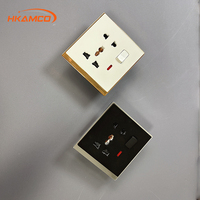 Prise murale remplaçable avec cadre extérieur durable en PC et métal, interrupteur, ports USB-A et USB-C, indicateur LED, indice de protection IP20, facile à installer, 1 gang