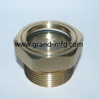 Filetage NPT 1 1/2 pouces en laiton observant le niveau d'huile