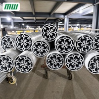 Profil d'angle extérieur en aluminium extrudé sur mesure, série 6063, adapté aux applications industrielles et aux lignes d'assemblage