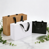 Sac en papier kraft recyclable de luxe premium avec poignée en ruban pour vêtements, emballage de café, bougies et artisanat - Surface imprimée offset
