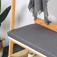 Banc de rangement contemporain en bambou à trois niveaux avec porte-manteau et étagère à chaussures pour entrée et salon