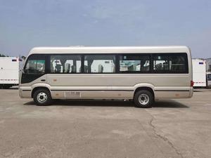 7,74 M 30 Asientos Widebody Coaster Bus asequible Hecho en China con precio de descuento por tiempo limitado 20% Off Isuzu Engine en venta - Product Image 2