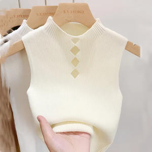 <span class=keywords><strong>Top</strong></span> a Canotta da Donna con Scollo a O in Maglia, Ideale per Stratificare o Indossare da Sole, con Dettagli in Pizzo, Senza Maniche, Modello Corto - Product Image 1