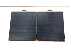 แผงโซลาร์เซลล์แบบพับได้ 200W โมโนคริสตัลไลน์ซิลิคอน พร้อมประสิทธิภาพ 20% ชาร์จผ่าน USB สำหรับโซลูชั่นการชาร์จมือถือกลางแจ้ง - Product Image 5