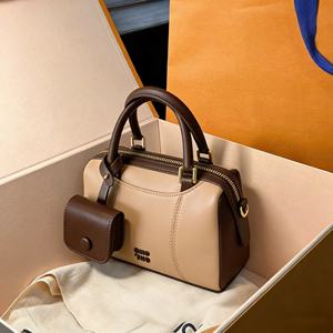 Wholesale Luxury Designer Women's Genuine Leather Crossbody <b>Tote</b> <b>Bag</b> <b>ZIP</b> Closure Fashionable Elegant Quality Certified Trendy - Product Image 3