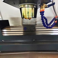Machine de fraisage CNC à 3 axes verticale VMC de Chine avec commande automatique GSK, broche BT40, broche simple pour le traitement des métaux