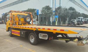 Nouvelle dépanneuse à plat 4x2 manuelle diesel d'ISUZU avec l'assistance routière et les caractéristiques illégales de remorquage de véhicule - Product Image 3