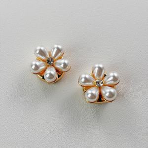 卸売 エレガントな花柄 亜鉛合金 カフスボタン デリケートなスタイル 多用途 衣類アクセサリー 婚約祝い 結婚式 パーティー フォーマル - Product Image 2