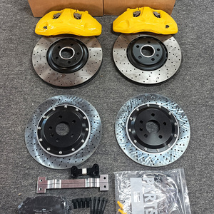 Kit d'étrier de frein avant 8N 6 pistons Système de freinage automobile de course pour Audi TT Q3 Q4 Q5 Q6 Q7 Q8 <span class=keywords><strong>SKODA</strong></span> <span class=keywords><strong>ENYAQ</strong></span> IV Coupé VW <span class=keywords><strong>ID</strong></span> - Product Image 1