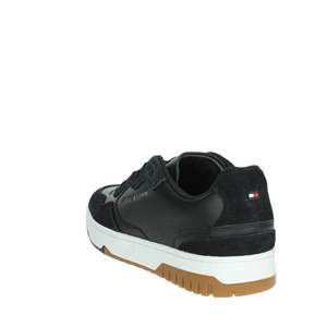 รองเท้าผ้าใบ Tommy Hilfiger Uomo รุ่น FM0FM05520 สีดำทรง Chunky - Product Image 2