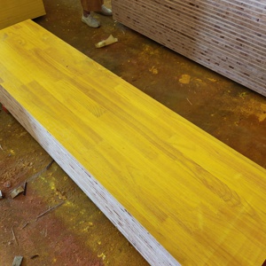 Pannello in compensato di pino impermeabile E0 3 strati WBP 2000x500mm 21mm 27mm giallo per casseforme e costruzioni - Product Image 1