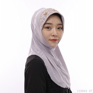 Women's Vintage Floral Hand-<b>Beaded</b> Islamic Clothing Scarf Private Label Muslim Headscarf <b>Direct</b> Wholesale Handkerchief - Product Image 3