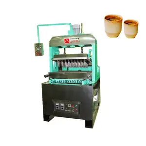 Machine à café, pour le thé, faite de la pâte à café