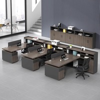 Mobilier de bureau à combinaison simple pour 2 personnes Bureau de superviseur de gestionnaire financier avec ensemble de chaises Bureau de personnel à panneaux de bois pour plusieurs personnes