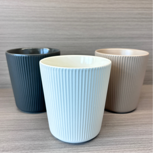 Tazza <span class=keywords><strong>da</strong></span> Caffè in Ceramica Opaca di Alta Qualità Stile Nordico 500ml, Tazza <span class=keywords><strong>da</strong></span> Tè in <span class=keywords><strong>Porcellana</strong></span> con Strisce Verticali in Rilievo, Vendita all'Ingrosso - Product Image 4