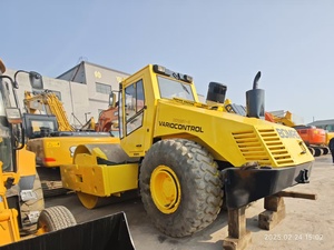 Rodillo de carretera usado BOMAG, rodillo de carretera vibratorio diésel de Alemania de segunda mano en excelentes condiciones para gran venta en Shanghai - Product Image 2