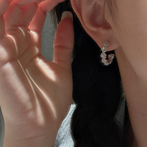 Pendientes Pequeños de Plata de Ley S925 con Diseño de Flor, Estilo Simple, Moderno, Retro Francés, Elegante, para Bodas y Ocasiones Especiales - Product Image 2