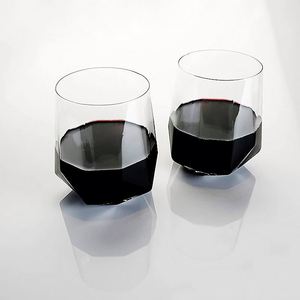 Juego de 2 Copas de Vino de Alta Calidad con Diseño de Flores de Cerezo Rosadas, Pintadas a Mano - Product Image 2