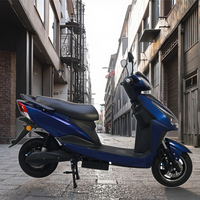 1500W yüksek hızlı yetişkin elektrikli Moped | Disk fren ve çift koltuk tasarımı ile 72V çelik çerçeve E motosiklet