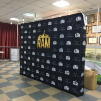 Dinding backdrop pop-up rangka aluminium portabel 10x8 kaki dengan pencetakan transfer termal untuk acara promosi