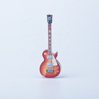Mini guitare électrique de simulation pour maison de poupée, jouet miniature en métal DIY, accessoire de scène, modèle de montage