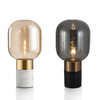 Lampe de table nordique moderne Lampe de bureau en verre marbre blanc noir de luxe Lampe de table de luxe pour chambre d'hôtel Décoration de la maison